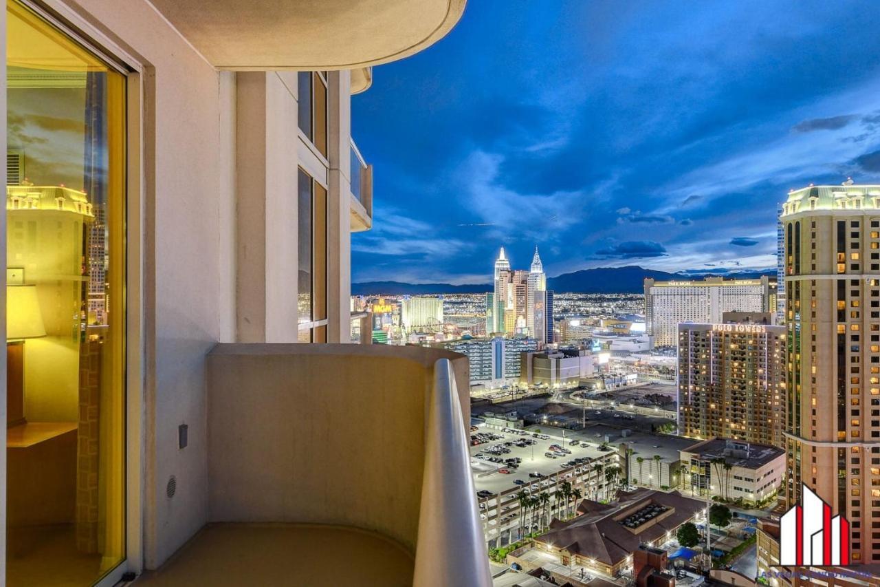 Mgm Signature-27-805 F1 Track & Strip View Balcony لاس فيغاس المظهر الخارجي الصورة